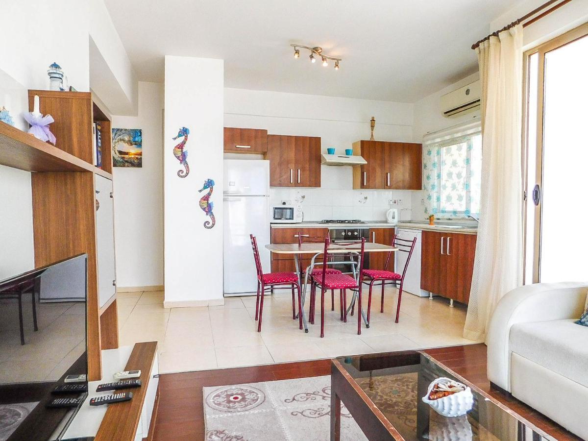 Rix Apartments Girne Buitenkant foto
