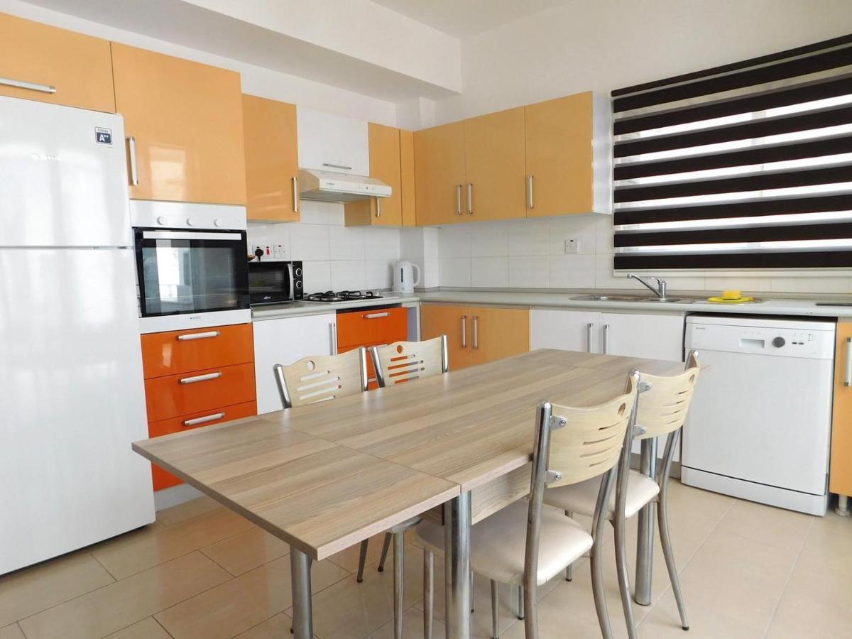 Rix Apartments Girne Buitenkant foto